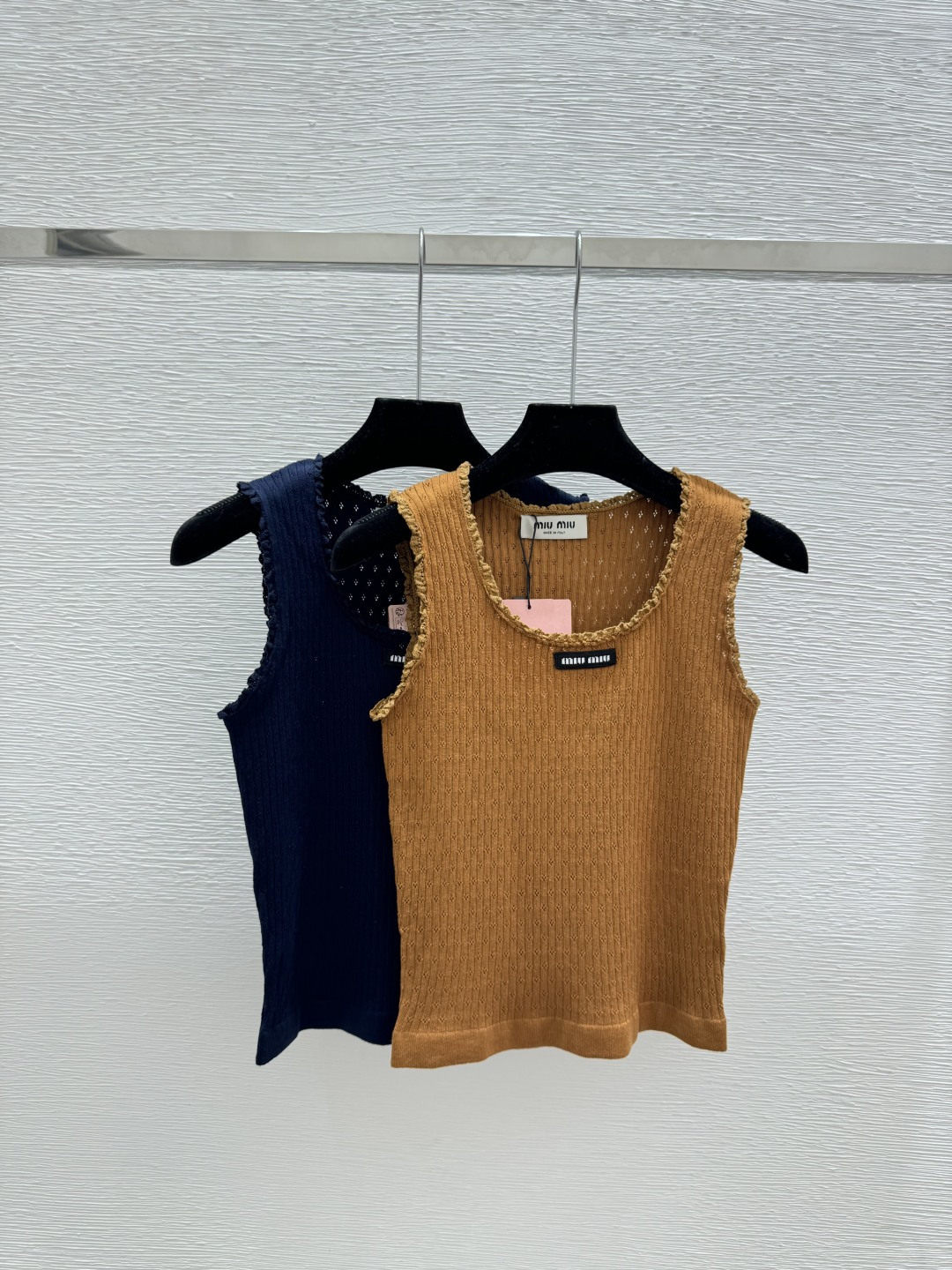 🆕M家🆕 早春新款 纯色简约圆领针织背心颜色：咖啡 宝蓝尺码：36.38.40