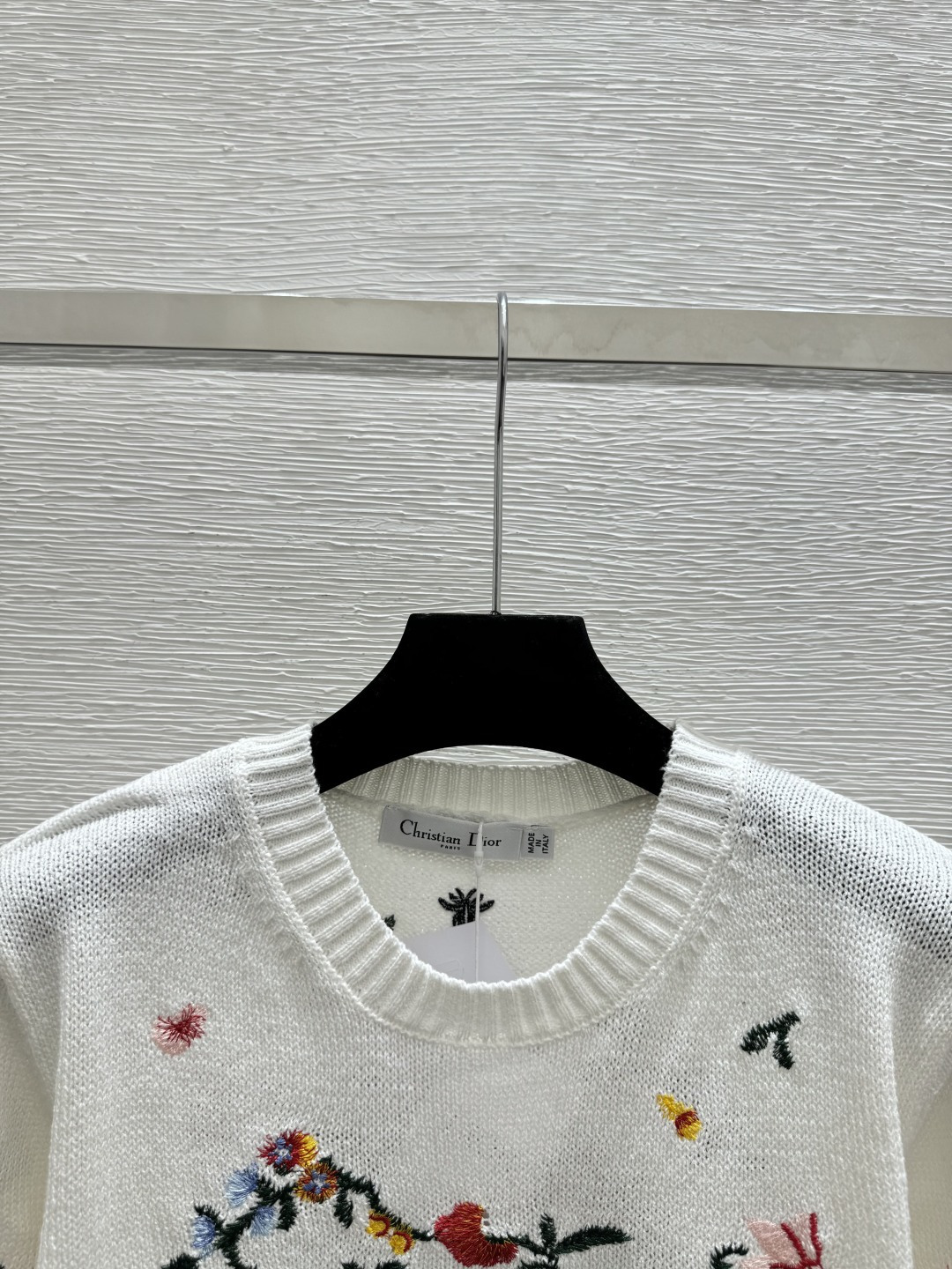 🆕D家🆕 早春新款 撞色花卉圆领针织短袖颜色：白色尺码：36.38.40