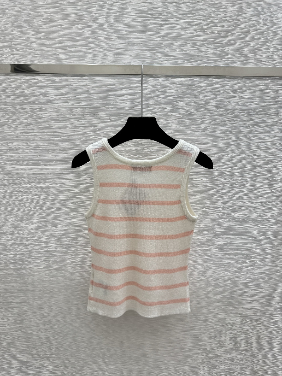 🆕M家🆕 早春新款 撞色条纹圆领针织背心颜色：白色 灰色 黑色尺码：36.38.40