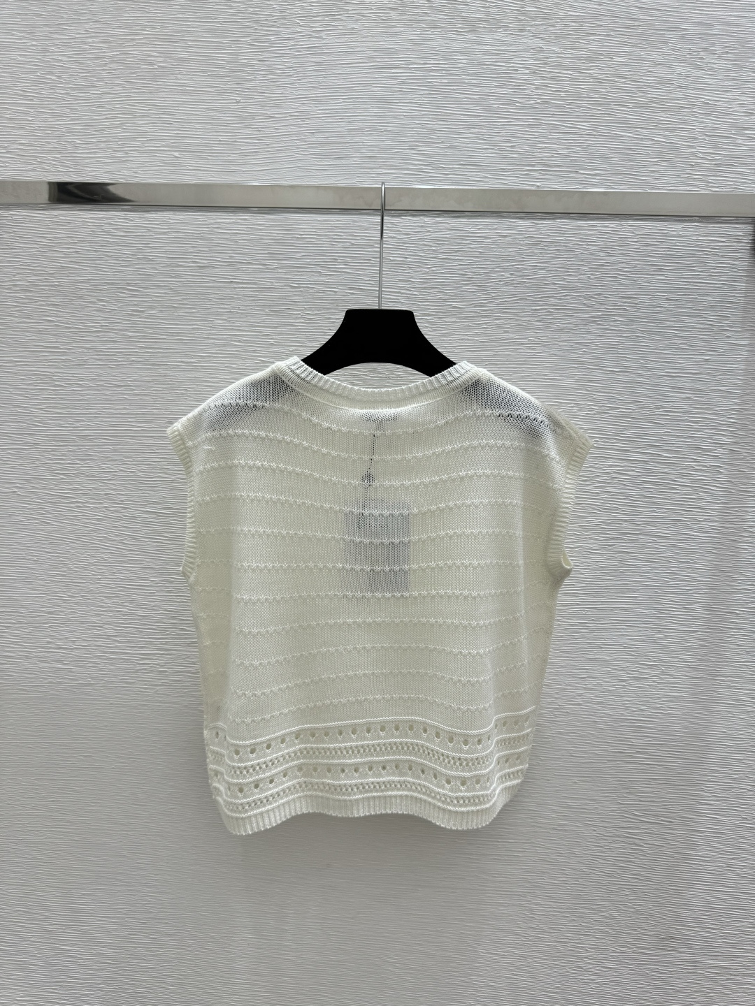 🆕CH家🆕 早春新款 纯色镂空圆领针织背心颜色：白色 蓝色尺码：36.38.40