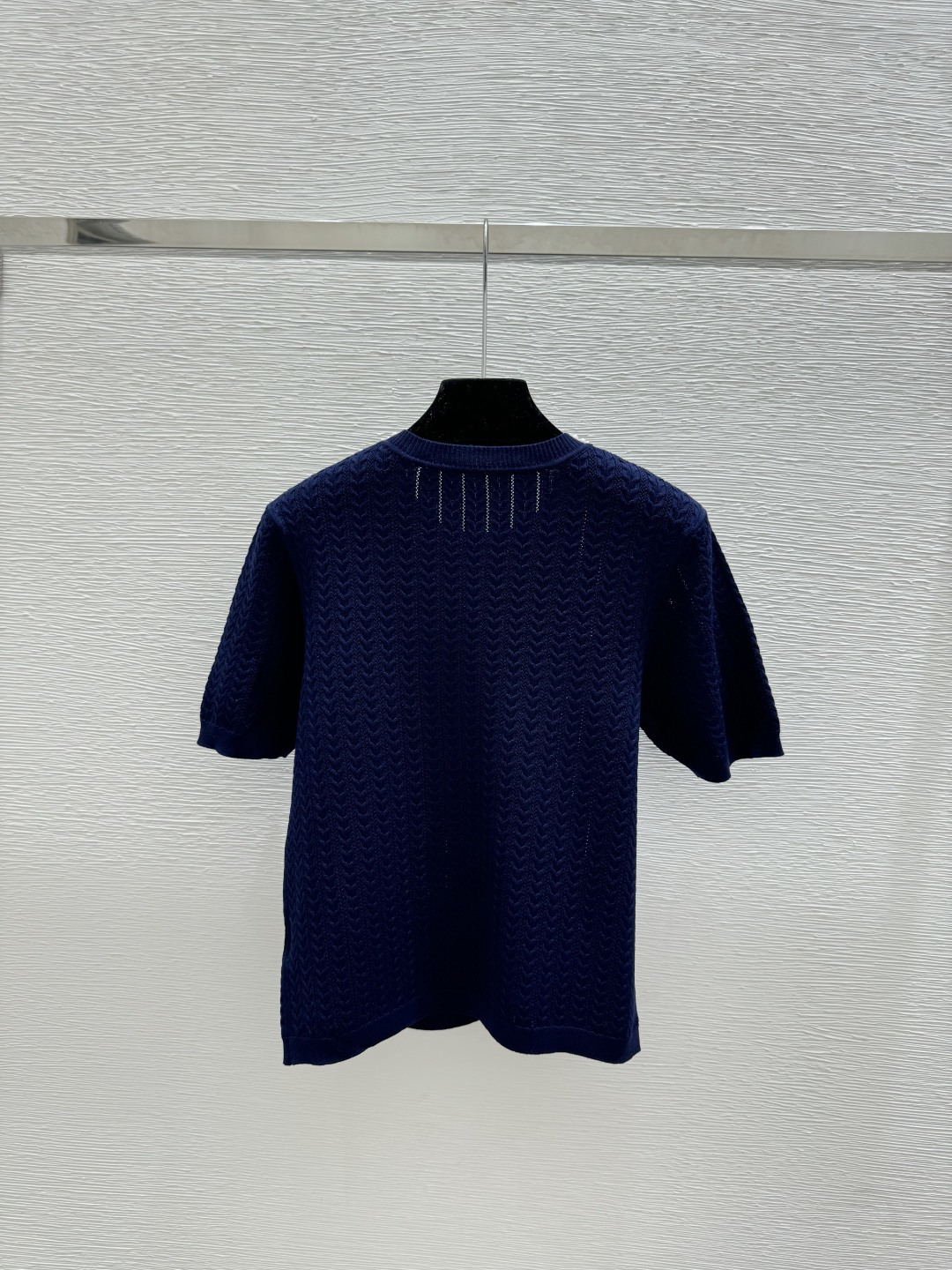 🆕AW家🆕 早春新款 重工钉珠圆领针织短袖颜色：白色 宝蓝尺码：36.38.40