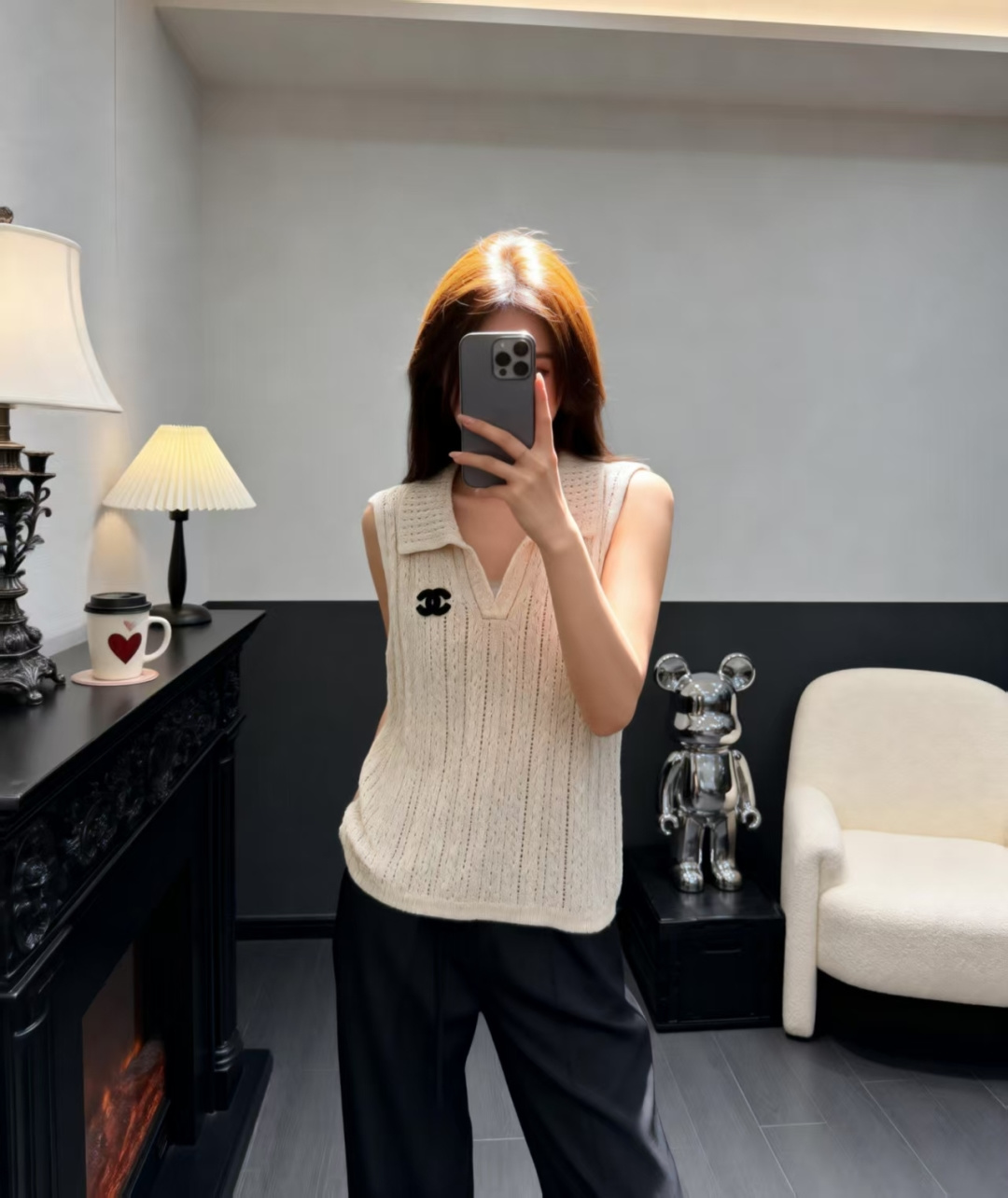 🆕CH家🆕 早春新款 纯色翻领镂空针织背心颜色：杏色 灰色尺码：36.38.40