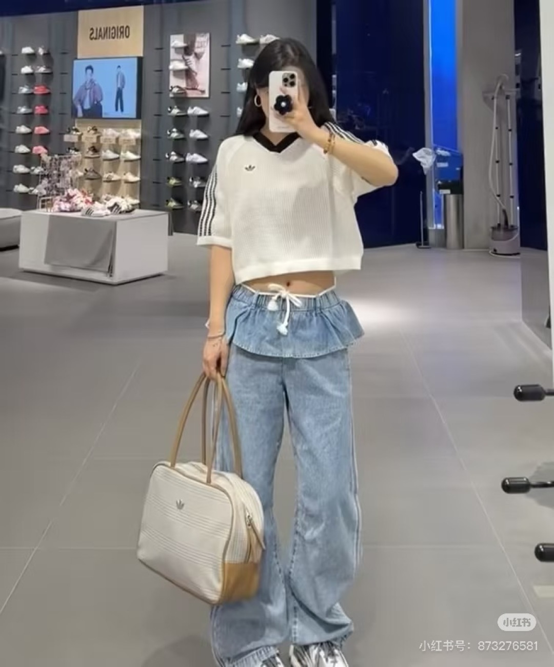 🆕AD家🆕 早春新款 撞色镂空翻领针织短袖颜色：白色 咖啡 黑色尺码：36.38.40