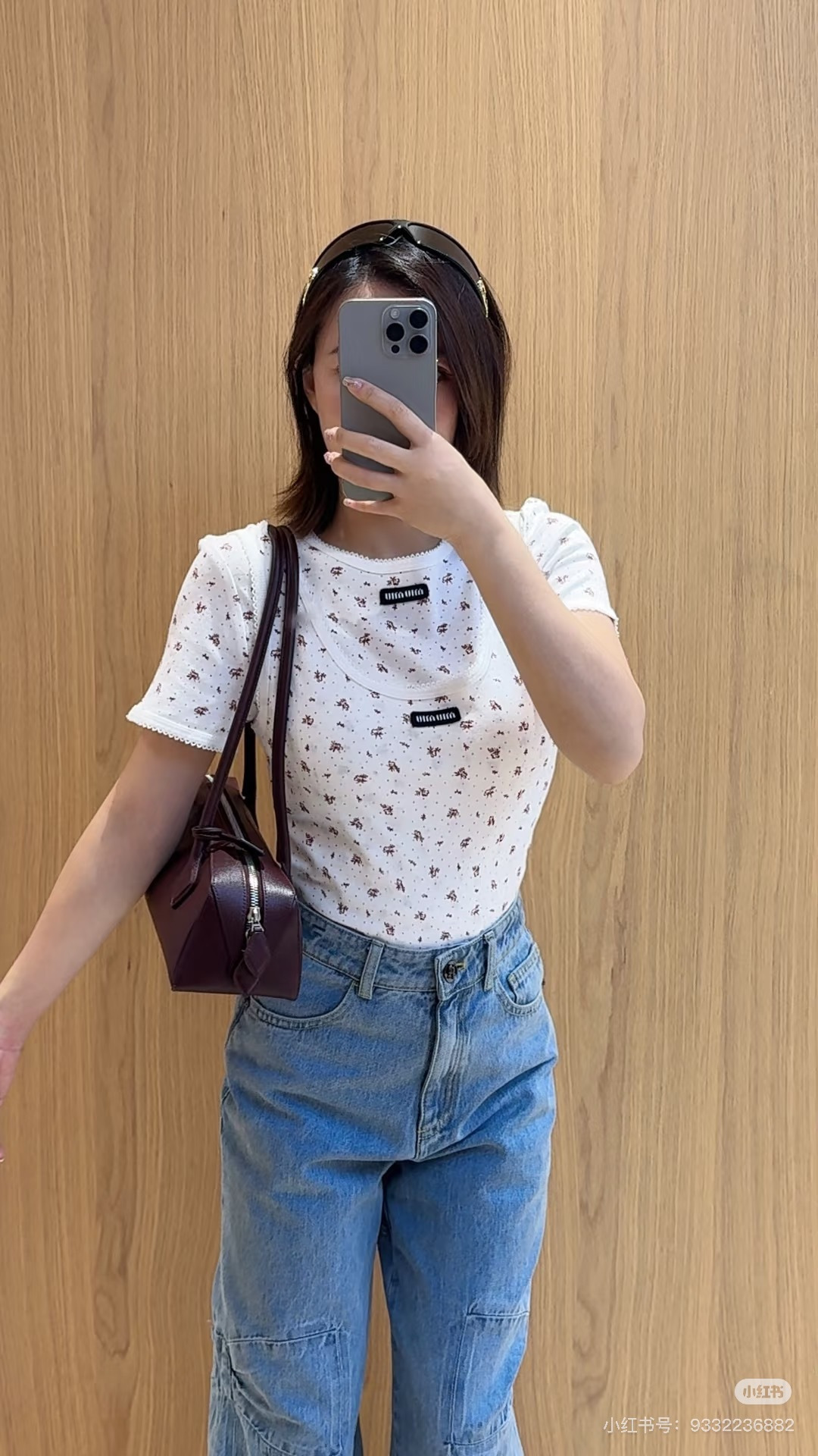 🆕M家🆕 早春新款 撞色花卉圆领针织短袖颜色：白色 尺码：36.38.40