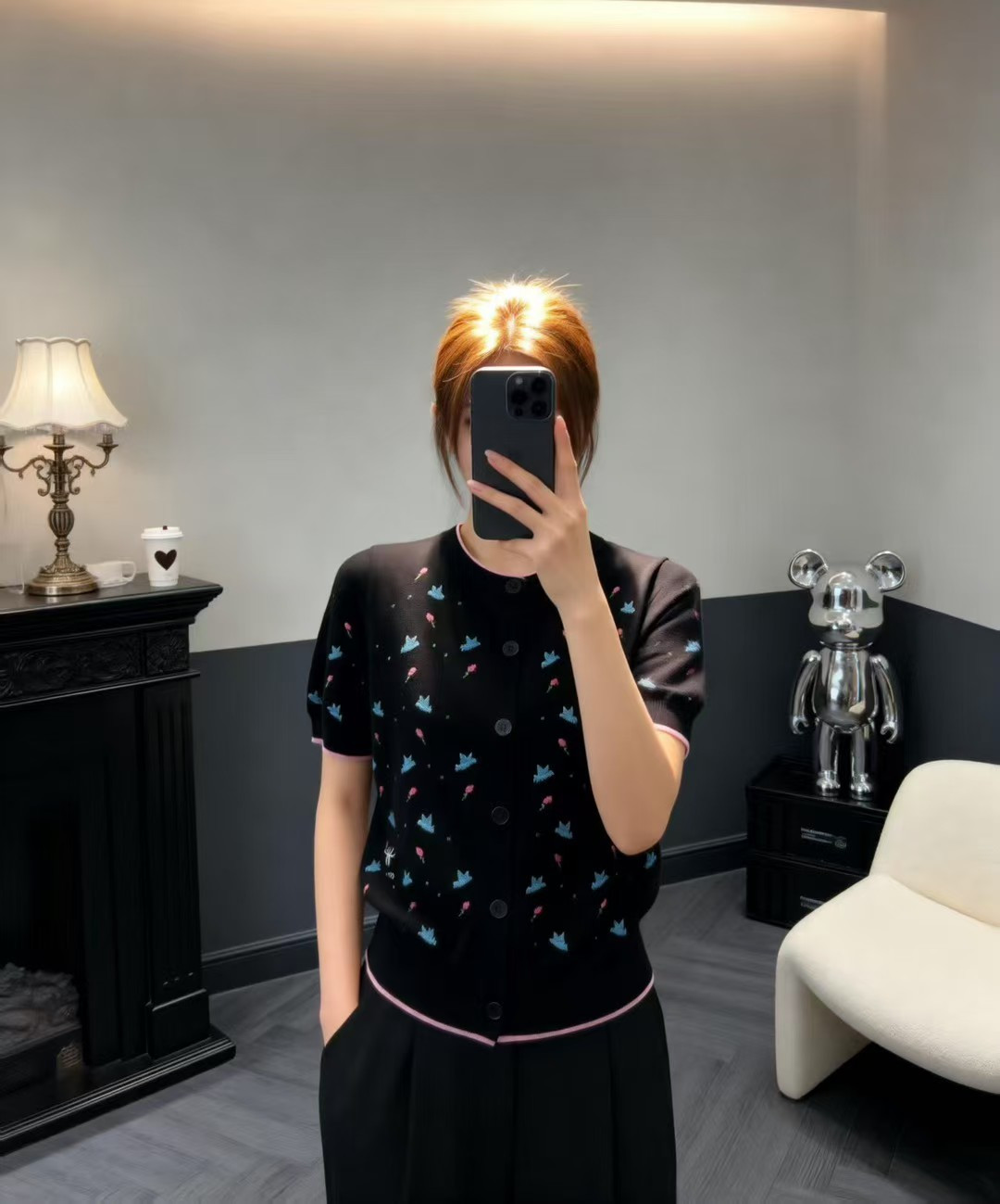 🆕D家🆕 早春新款 撞色花卉圆领针织短袖颜色：白色 黑色尺码：36.38.40
