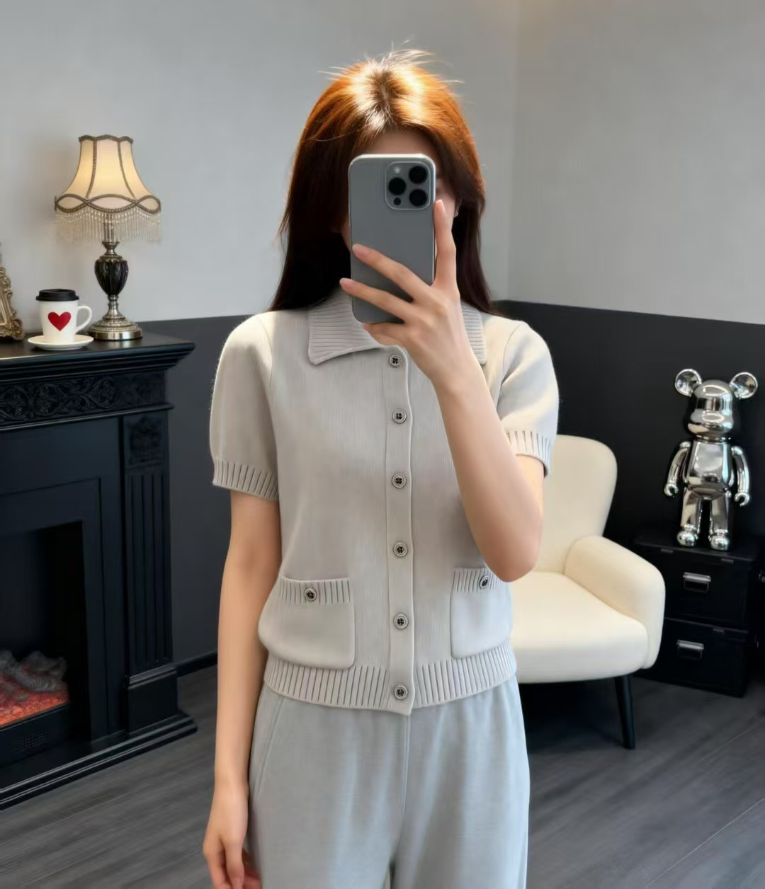 🆕CH家🆕 早春新款 纯色翻领简约针织短袖开衫颜色：卡其尺码：36.38.40