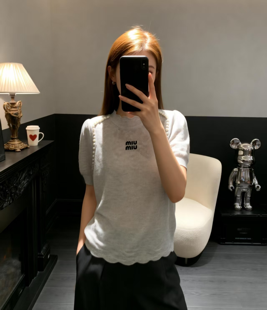 🆕M家🆕 早春新款 纯色花卉钉珠圆领针织短袖颜色：白色 灰色尺码：36.38.40