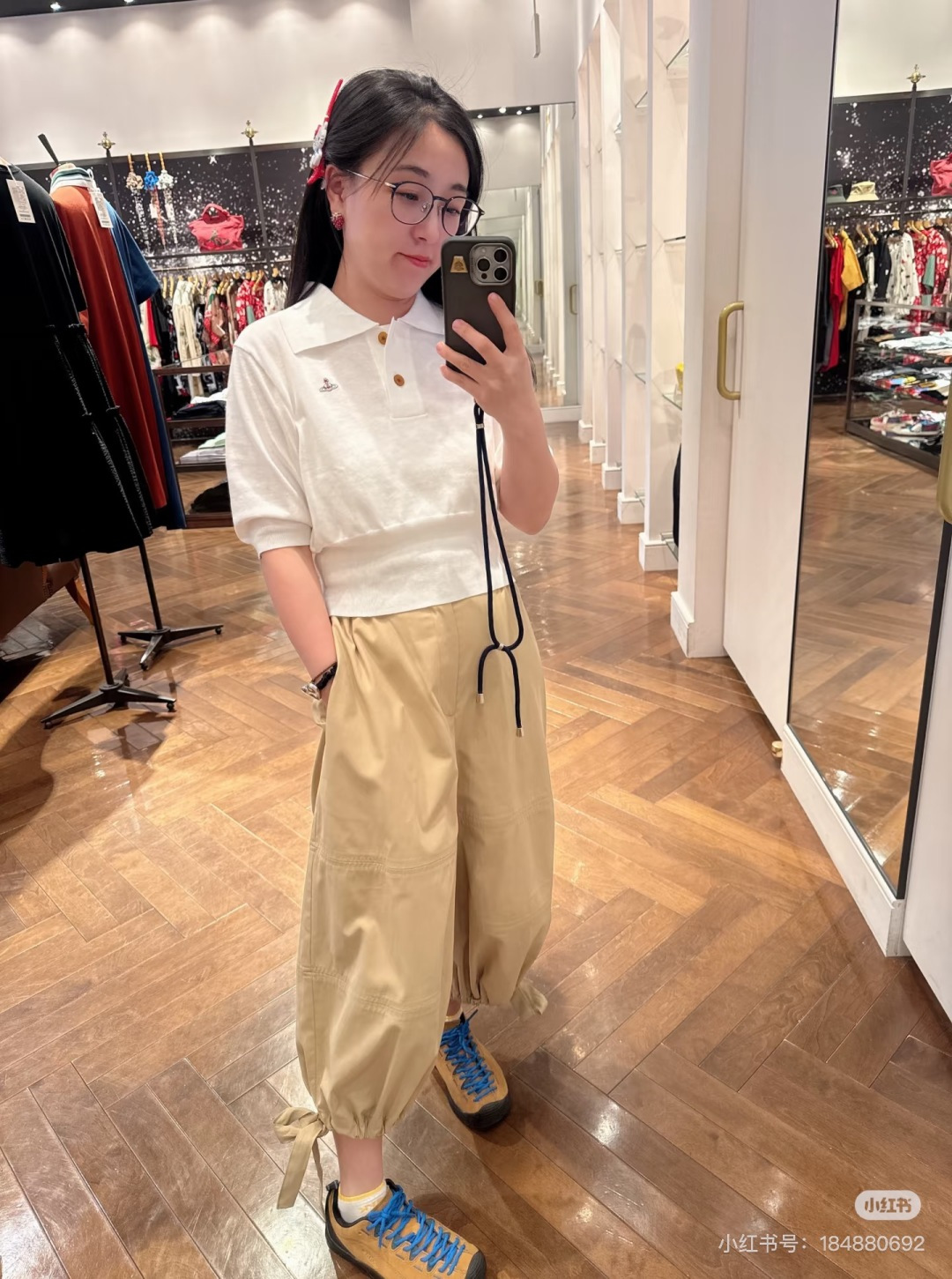 🆕VI家🆕 早春新款 纯色翻领针织短袖颜色：粉色 白色尺码：36.38.40