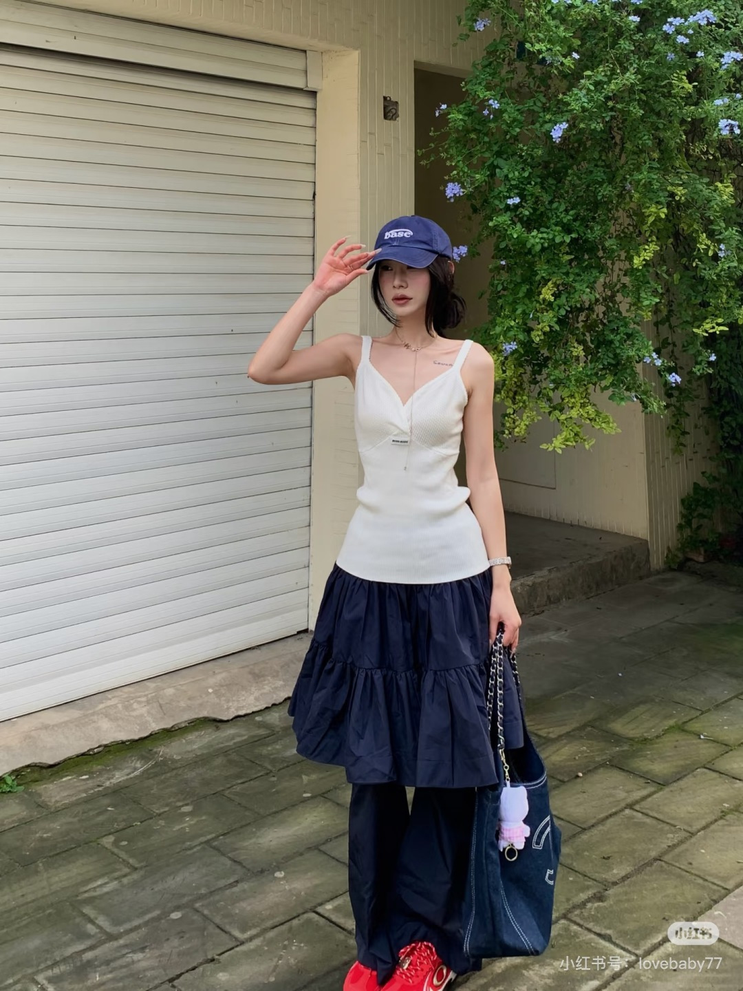 @🆕M家🆕 早春新款 纯色简约V领针织吊带颜色：白色 蓝色 咖啡尺码：36.38.40