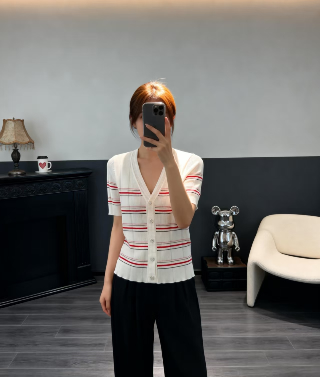 🆕CH家🆕 早春新款 撞色条纹V领针织短袖开衫颜色：白色 粉色尺码：36.38.40