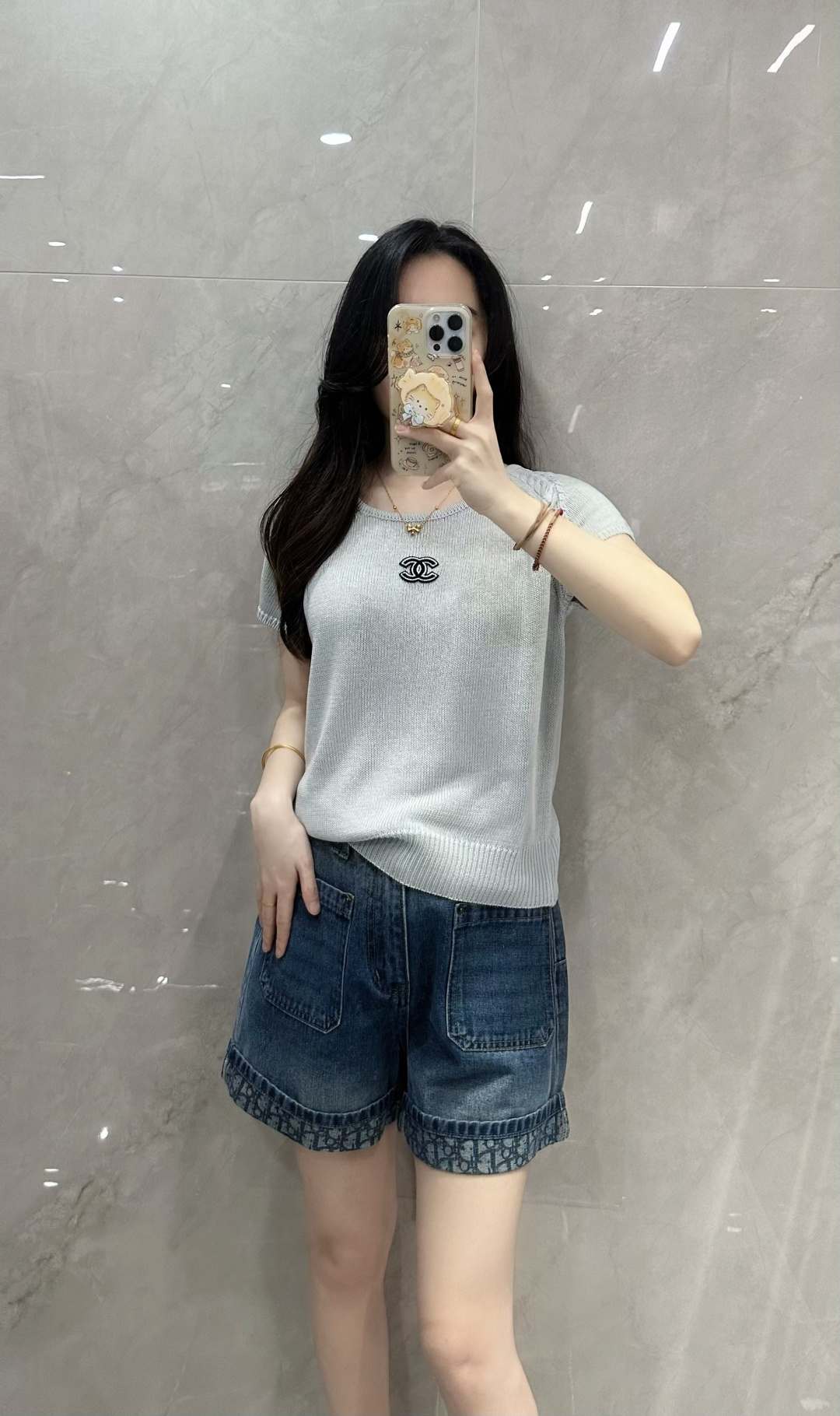 🆕CH家🆕 早春新款 纯色简约圆领针织短袖颜色：绿色 灰色尺码：36.38.40