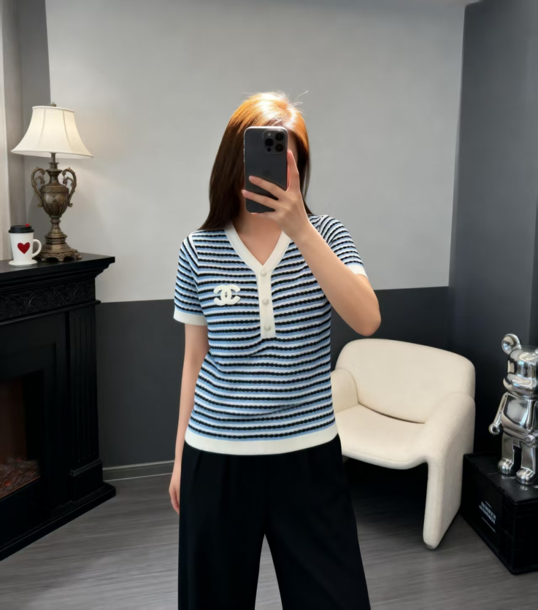 🆕CH家🆕 早春新款 撞色条纹V领针织短袖颜色：黄色 蓝色尺码：36.38.40