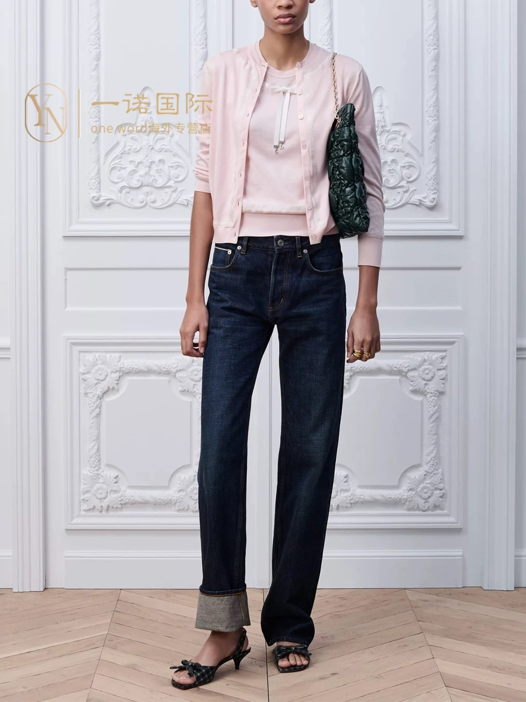 🆕D家🆕 春季新款 绣花针织开衫颜色：粉色 宝蓝色尺码：36.38.40