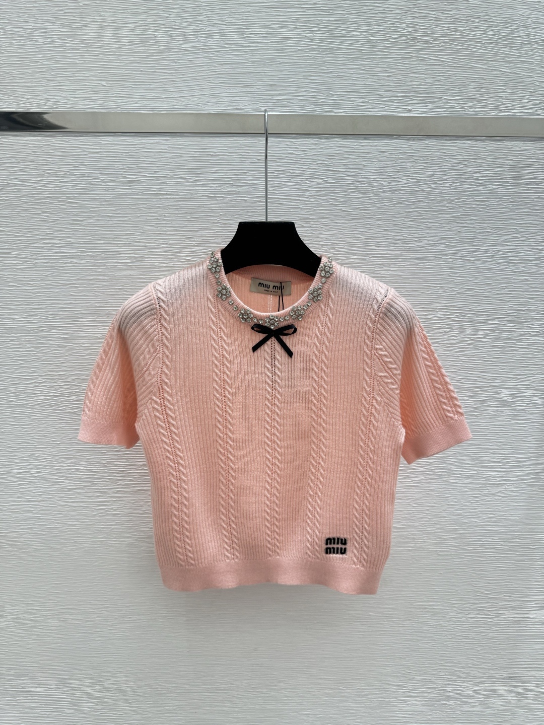 🆕m家🆕 春夏季新款 蝴蝶结装饰针织短袖颜色：粉色 白色 燕麦色 黑色尺码：36.38.40