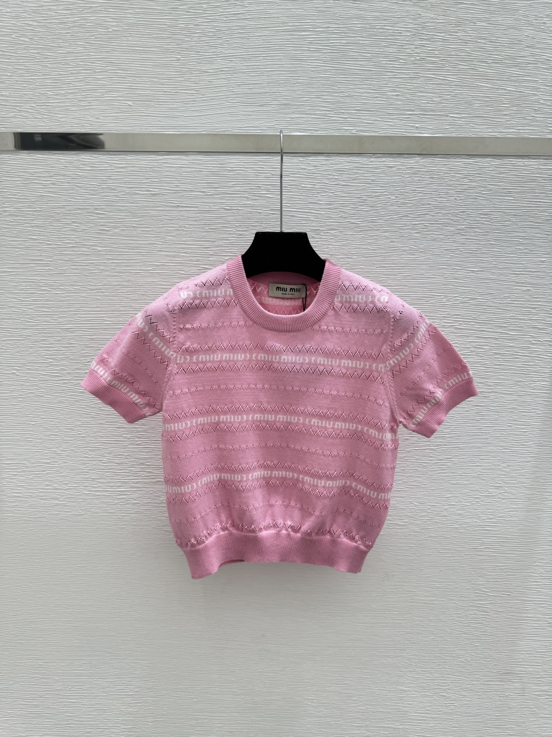 🆕m家🆕 春夏季新款 字母条纹针织短袖颜色：粉色 白色 咖啡色尺码：36.38.40