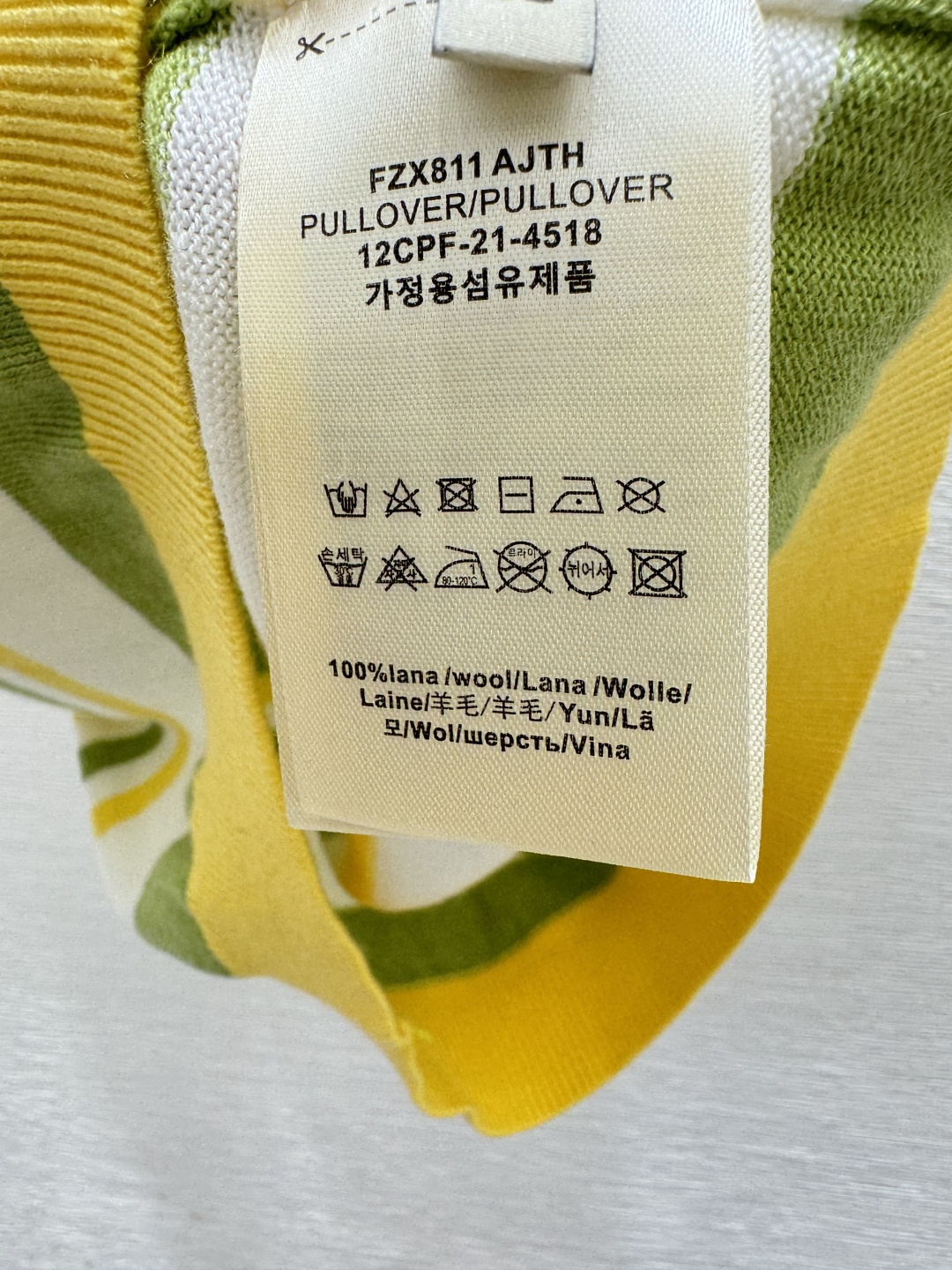 🆕F家🆕 春夏季新款 翻领条纹针织短袖颜色：粉色 黄色 蓝色尺码：36.38.40