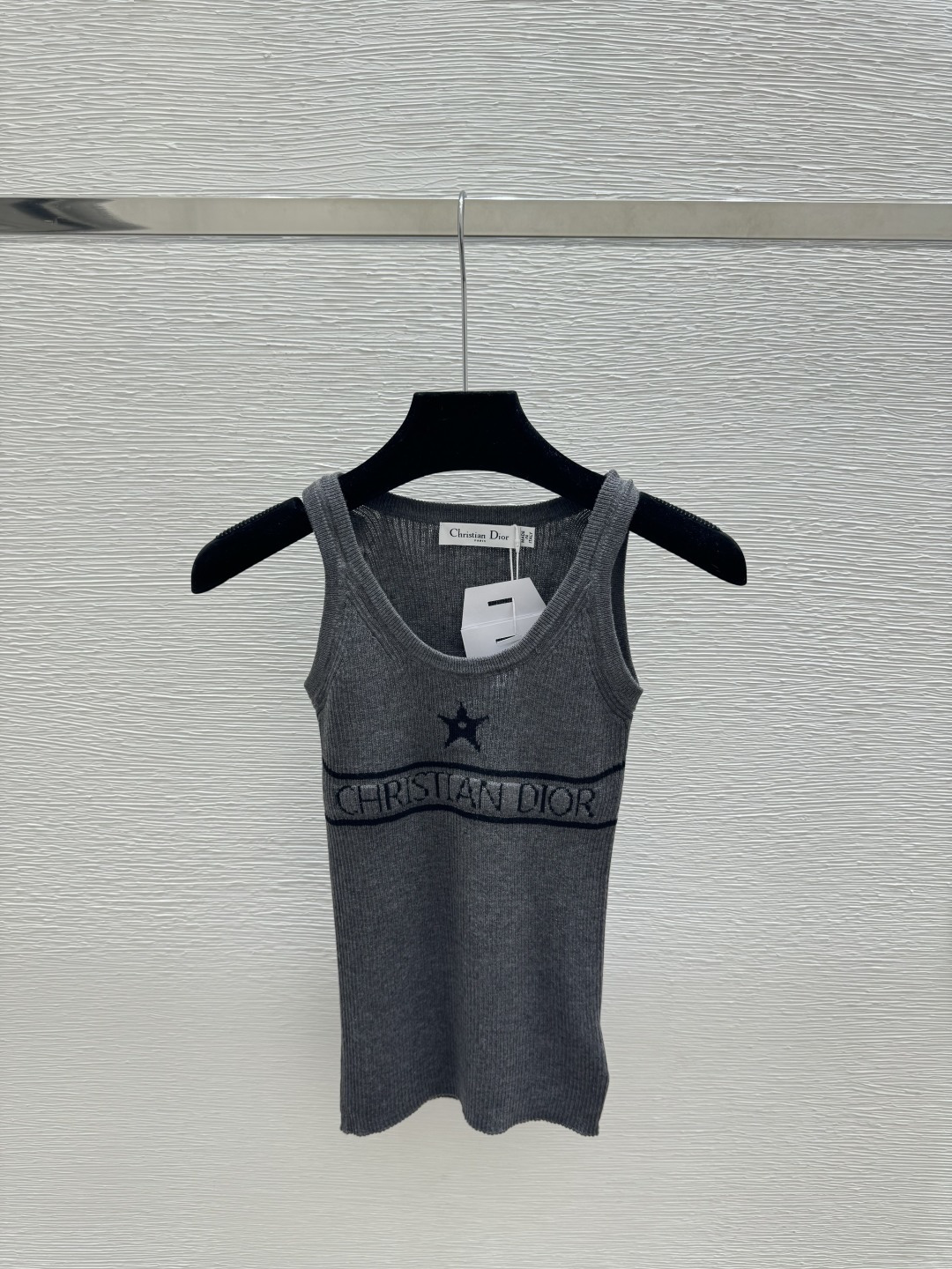 🆕D家🆕 春夏季新款 字母五角星针织背心颜色：宝蓝色 白色 灰色尺码：36.38.40