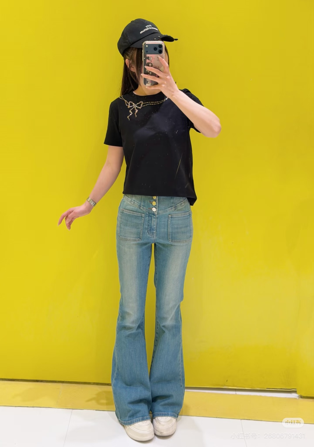 🆕Miss家🆕 早春新款 撞色蝴蝶结钉珠圆领针织短袖颜色：灰色尺码：36.38.40