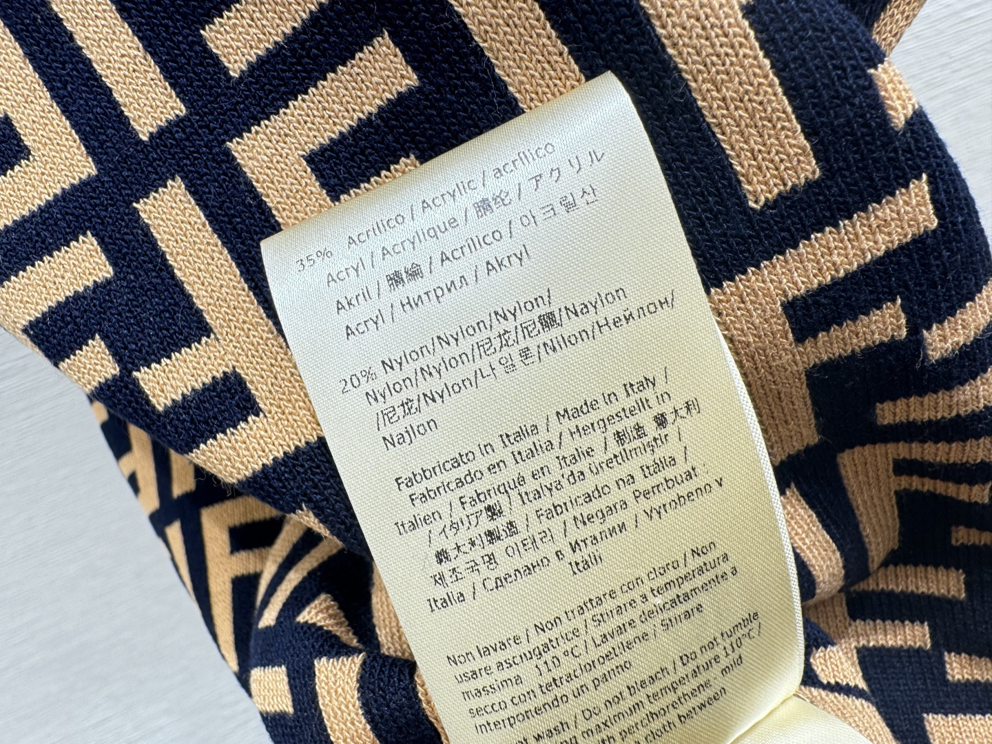 🆕F家🆕 早春新款 撞色老花字母翻领针织短袖颜色：卡其 宝蓝尺码：36.38.40