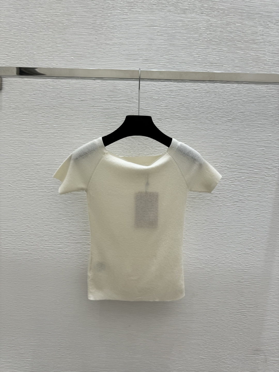 🆕M家🆕 早春新款 纯色简约针织短袖颜色：白色尺码：36.38.40