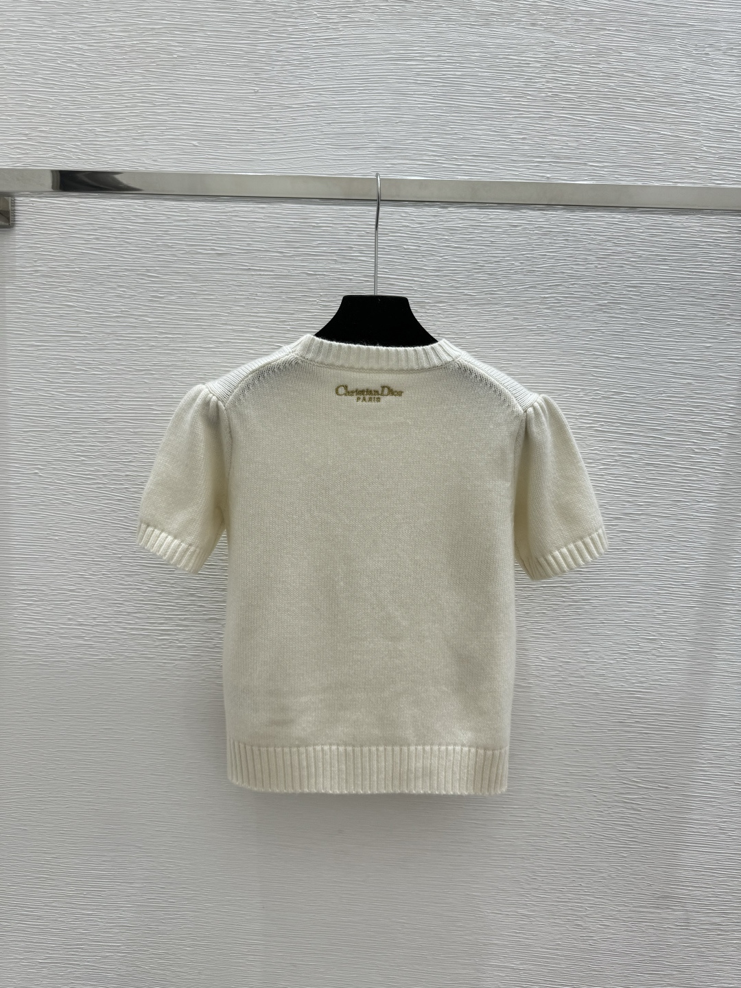 🆕D家🆕 早春新款 撞色五角星圆领针织短袖颜色：白色 尺码：36.38.40