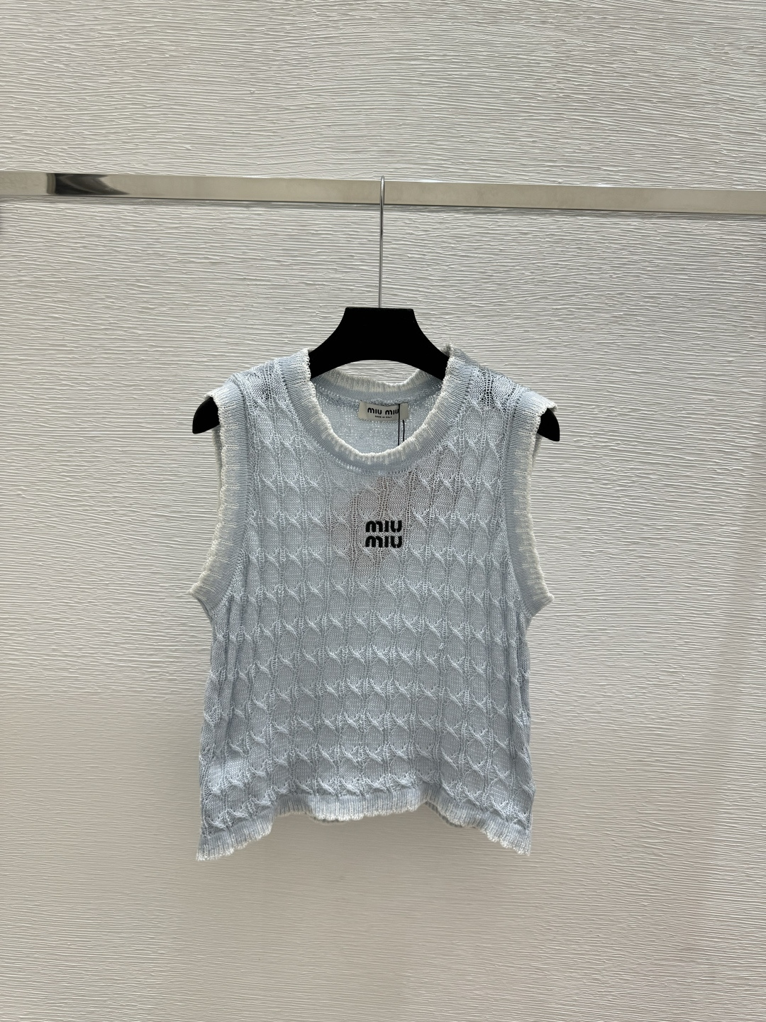 🆕M家🆕 早春新款 撞色圆领镂空针织背心颜色：白色 蓝色尺码：36.38.40