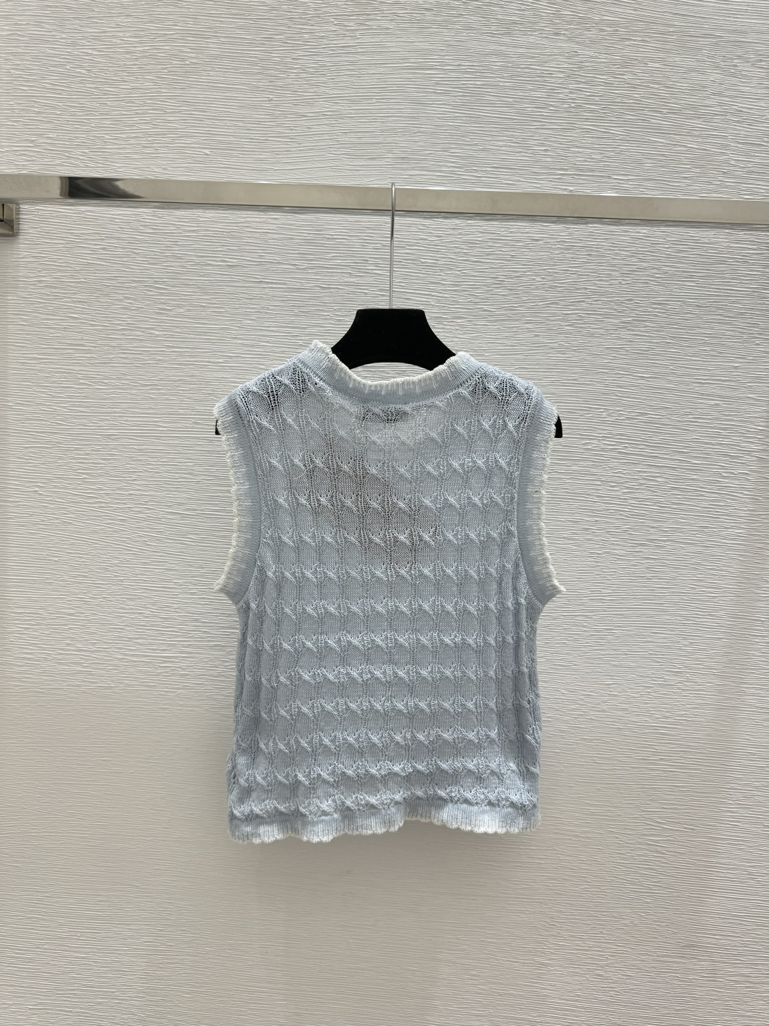 🆕M家🆕 早春新款 撞色圆领镂空针织背心颜色：白色 蓝色尺码：36.38.40