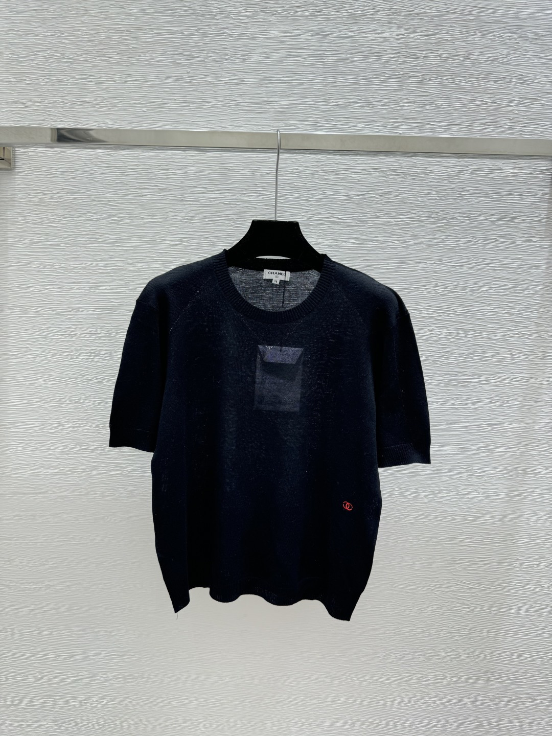 🆕CH家🆕 早春新款 纯色简约圆领针织短袖颜色：黄色 卡其 灰色 黑色尺码：36.38.40