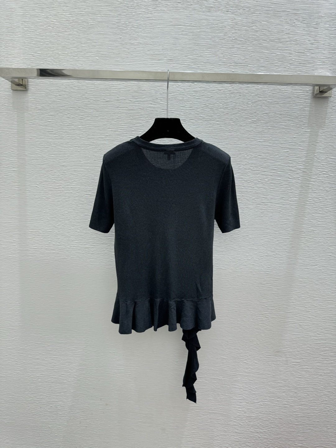 🆕LO家🆕 早春新款 纯色简约圆领针织短袖颜色：白色 灰色尺码：36.38.40