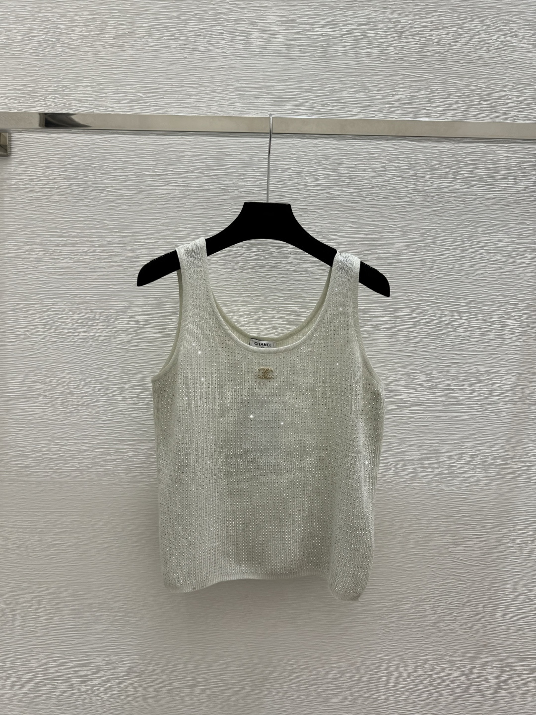 🆕CH家🆕 早春新款 纯色烫钻圆领针织背心颜色：绿色 卡其尺码：36.38.40