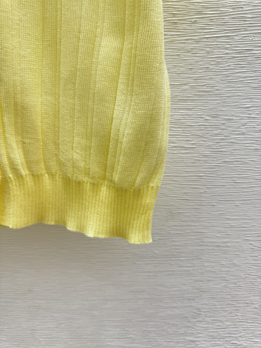 🆕M家🆕 早春新款 撞色假两件圆领针织短袖颜色：黄色 蓝色尺码：36.38.40