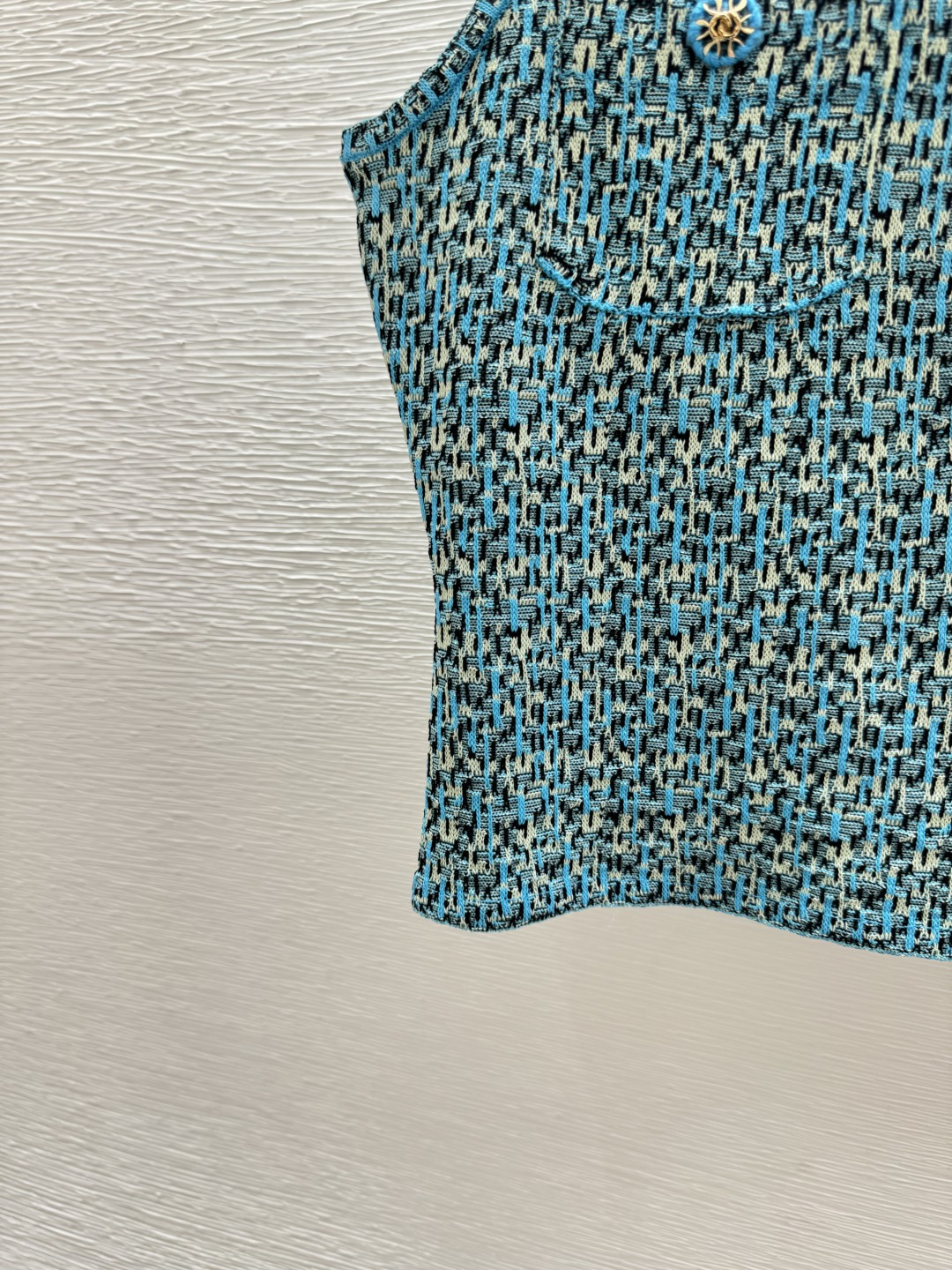 🆕CH家🆕 早春新款 撞色简约圆领针织背心颜色：蓝色尺码：36.38.40