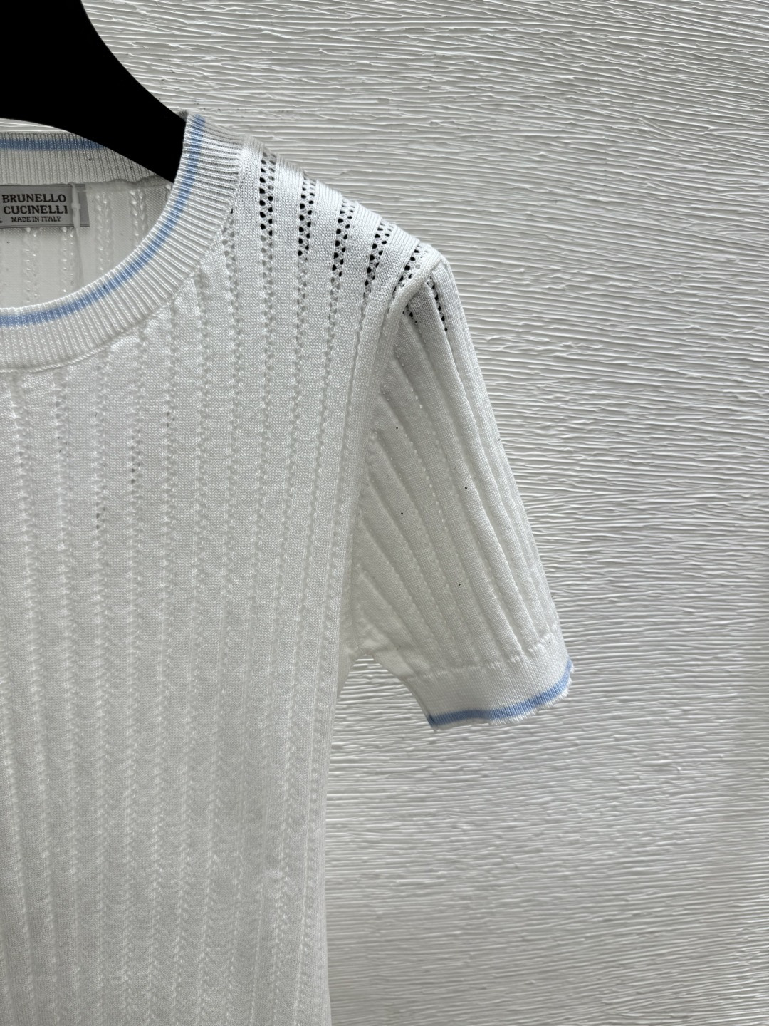 🆕BC家🆕 早春新款 纯色镂空圆领针织短袖颜色：白色 粉色 蓝色尺码：36.38.40