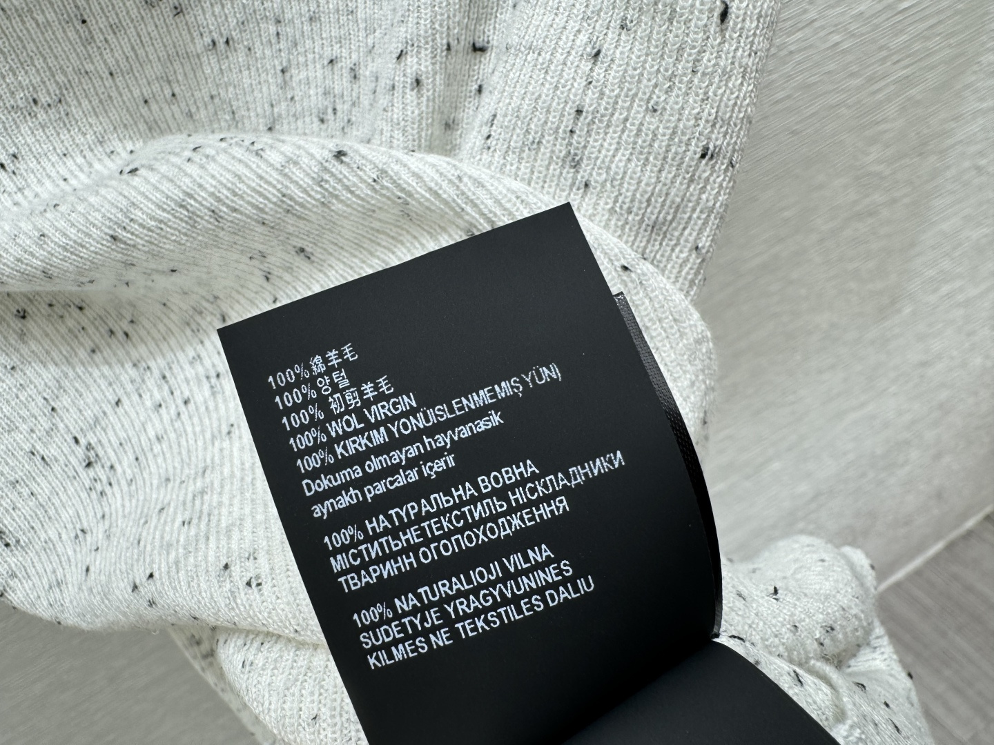 🆕M家🆕 早春新款 撞色点点翻领针织短袖颜色：白色 灰色尺码：36.38.40