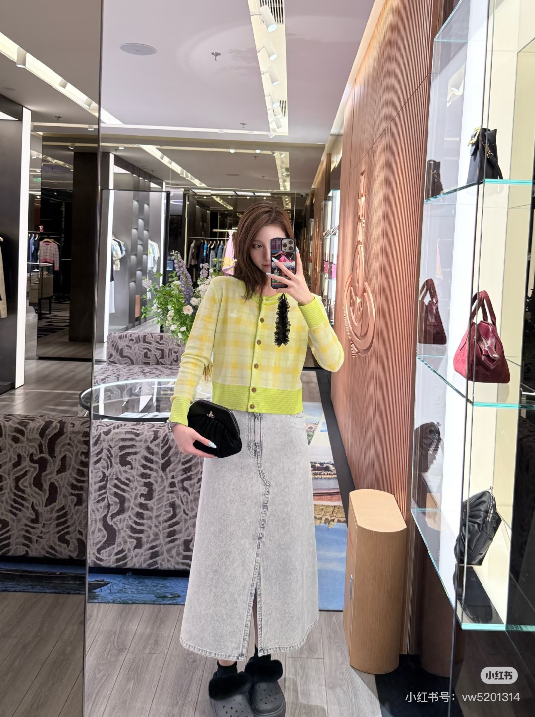 🆕VI家🆕 早春新款 撞色格子条纹圆领针织长袖开衫颜色：绿色尺码：36.38.40