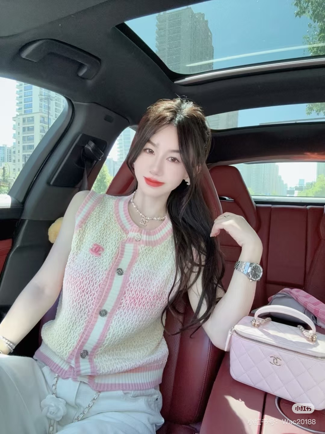 🆕CH家🆕 早春新款 撞色简约圆领针织背心开衫颜色：粉色尺码：36.38.40