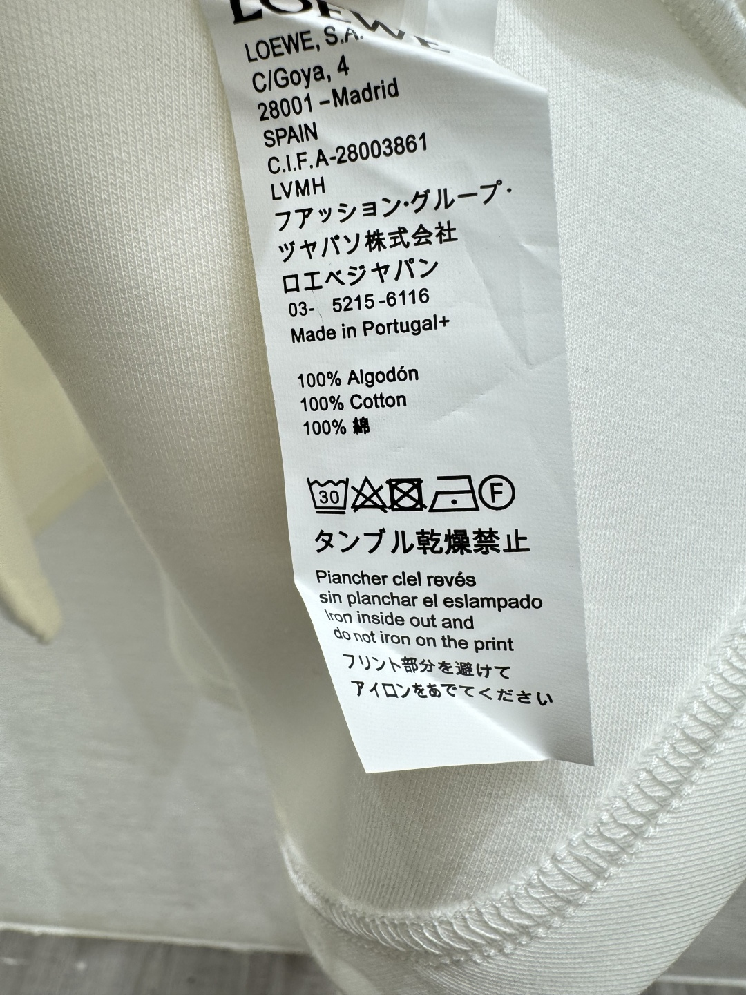 🆕LO家🆕 早春新款 纯色简约圆领短袖颜色：白色 黑色尺码：36.38.40