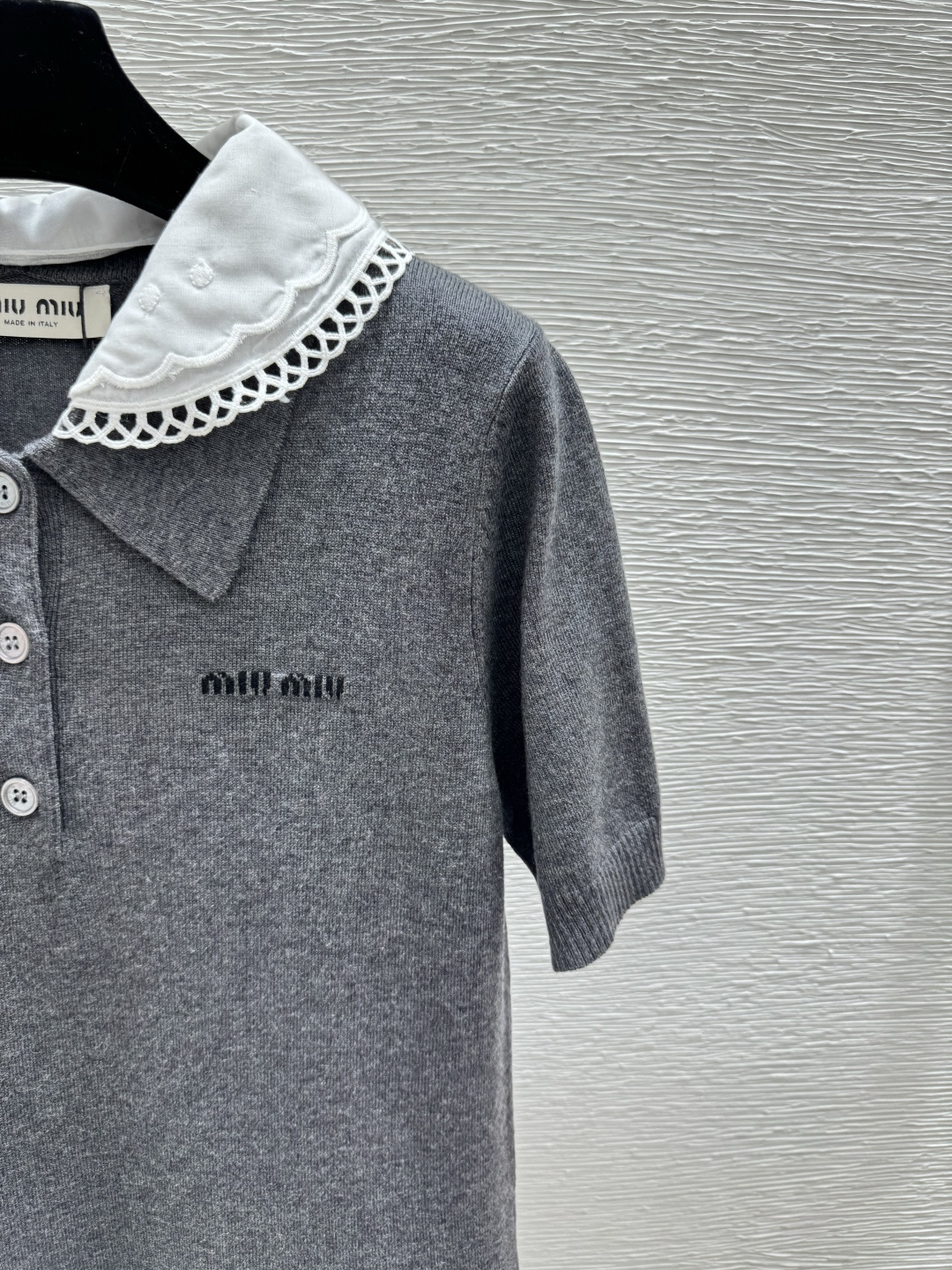 🆕M家🆕 早春新款 撞色翻领简约针织连衣裙颜色：灰色 宝蓝尺码：36.38.40