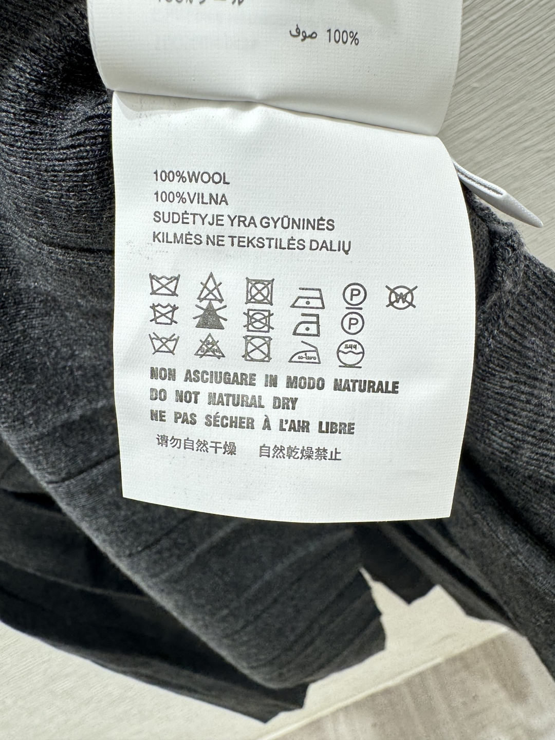 🆕M家🆕 早春新款 撞色翻领简约针织连衣裙颜色：灰色 宝蓝尺码：36.38.40