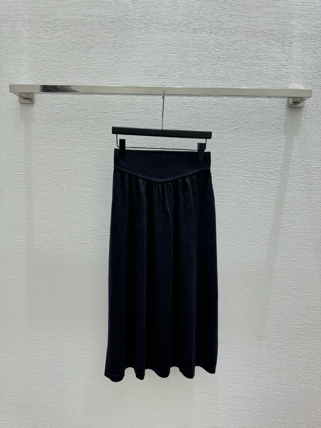 🆕BC家🆕 早春新款 纯色简约针织半裙颜色：卡其 灰色 黑色尺码：36.38.40