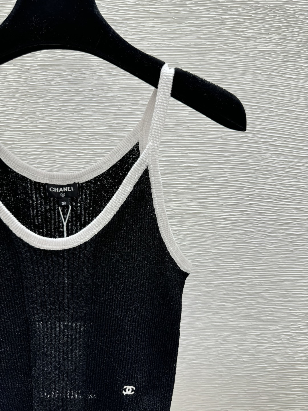 🆕CH家🆕 早春新款 撞色简约圆领针织吊带颜色：黑色尺码：36.38.40