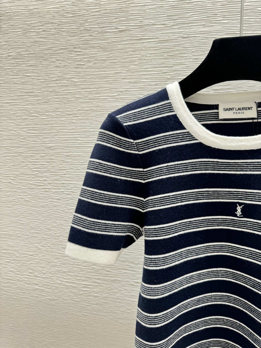 🆕Y家🆕 早春新款 撞色条纹圆领针织短袖颜色：宝蓝尺码：36.38.40