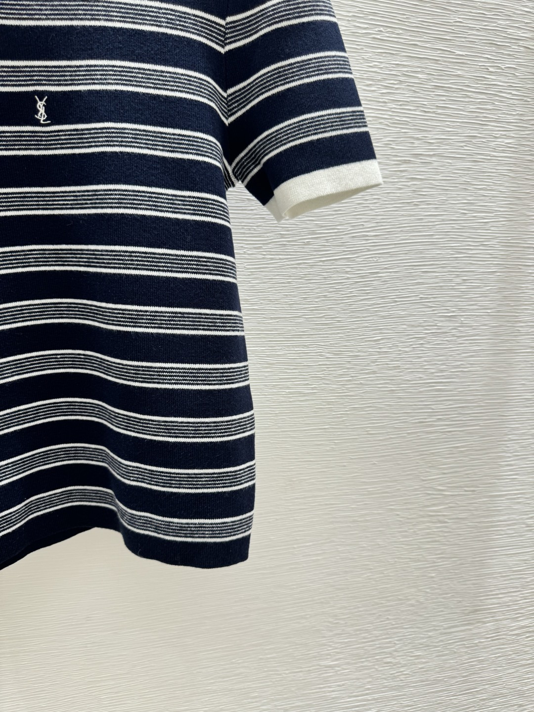 🆕Y家🆕 早春新款 撞色条纹圆领针织短袖颜色：宝蓝尺码：36.38.40