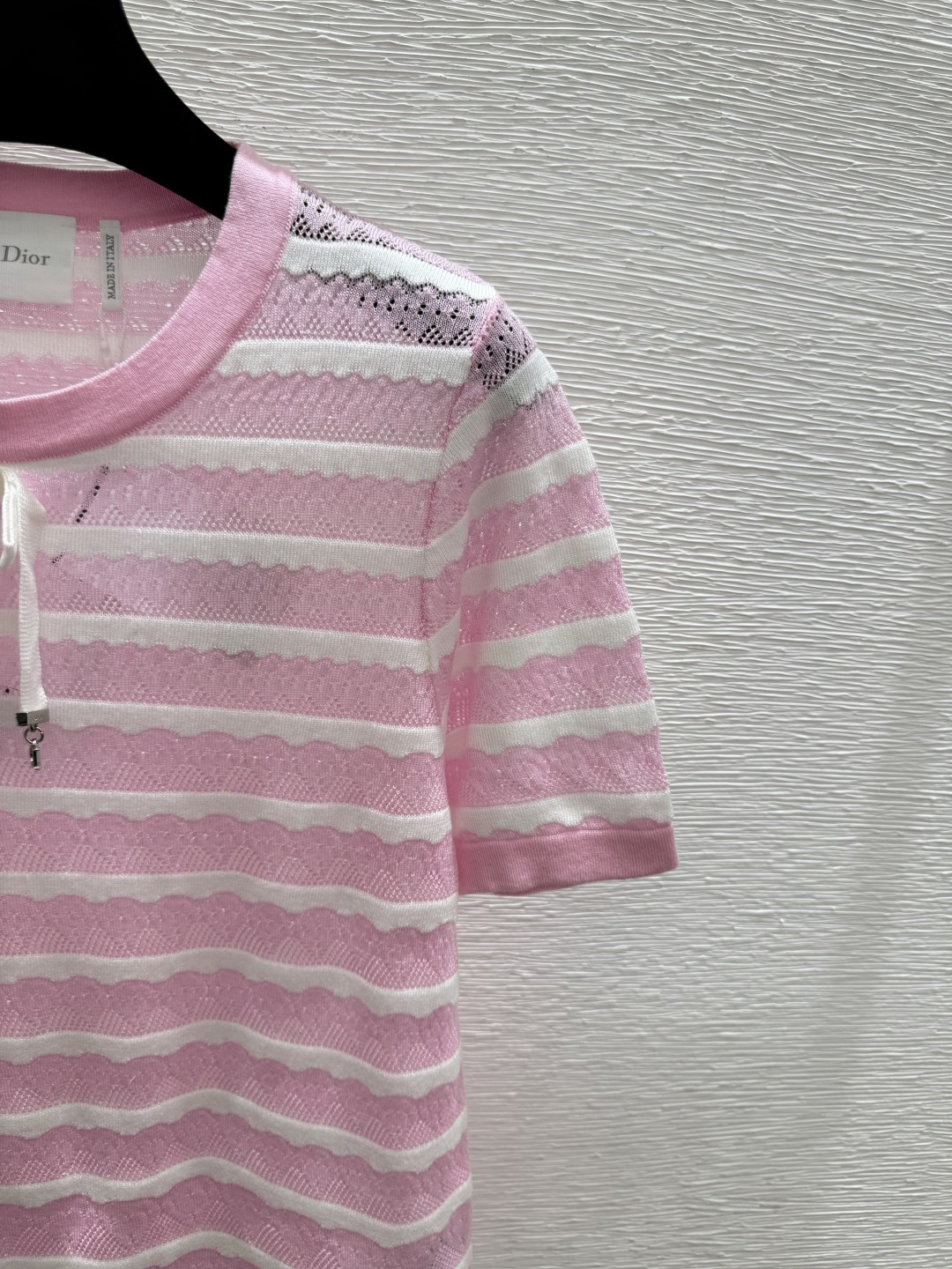 🆕D家🆕 早春新款 撞色条纹镂空圆领针织短袖颜色：粉色 蓝色 黑色尺码：36.38.40