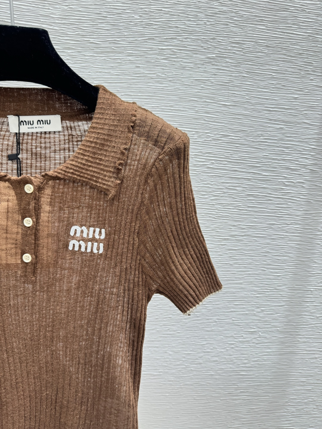 🆕M家🆕 早春新款 纯色翻领针织短袖颜色：咖啡尺码：36.38.40