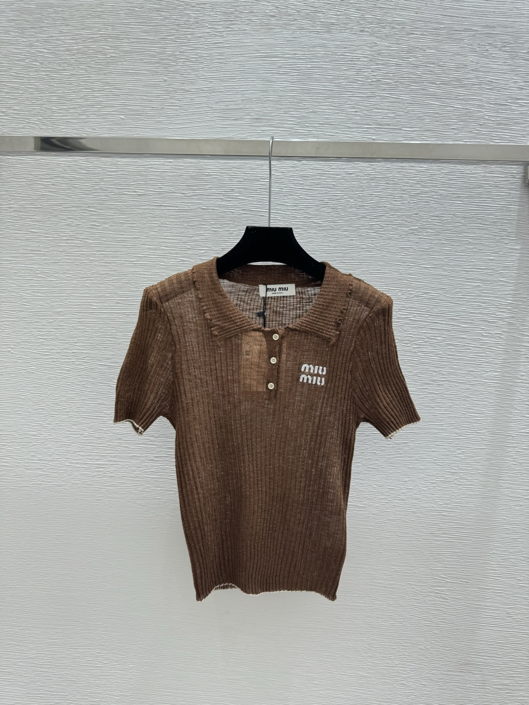 🆕M家🆕 早春新款 纯色翻领针织短袖颜色：咖啡尺码：36.38.40