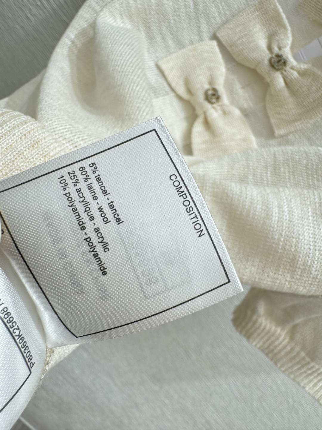 🆕CH家🆕 早春新款 纯色蝴蝶结圆领针织短袖颜色：白色 蓝色尺码：36.38.40