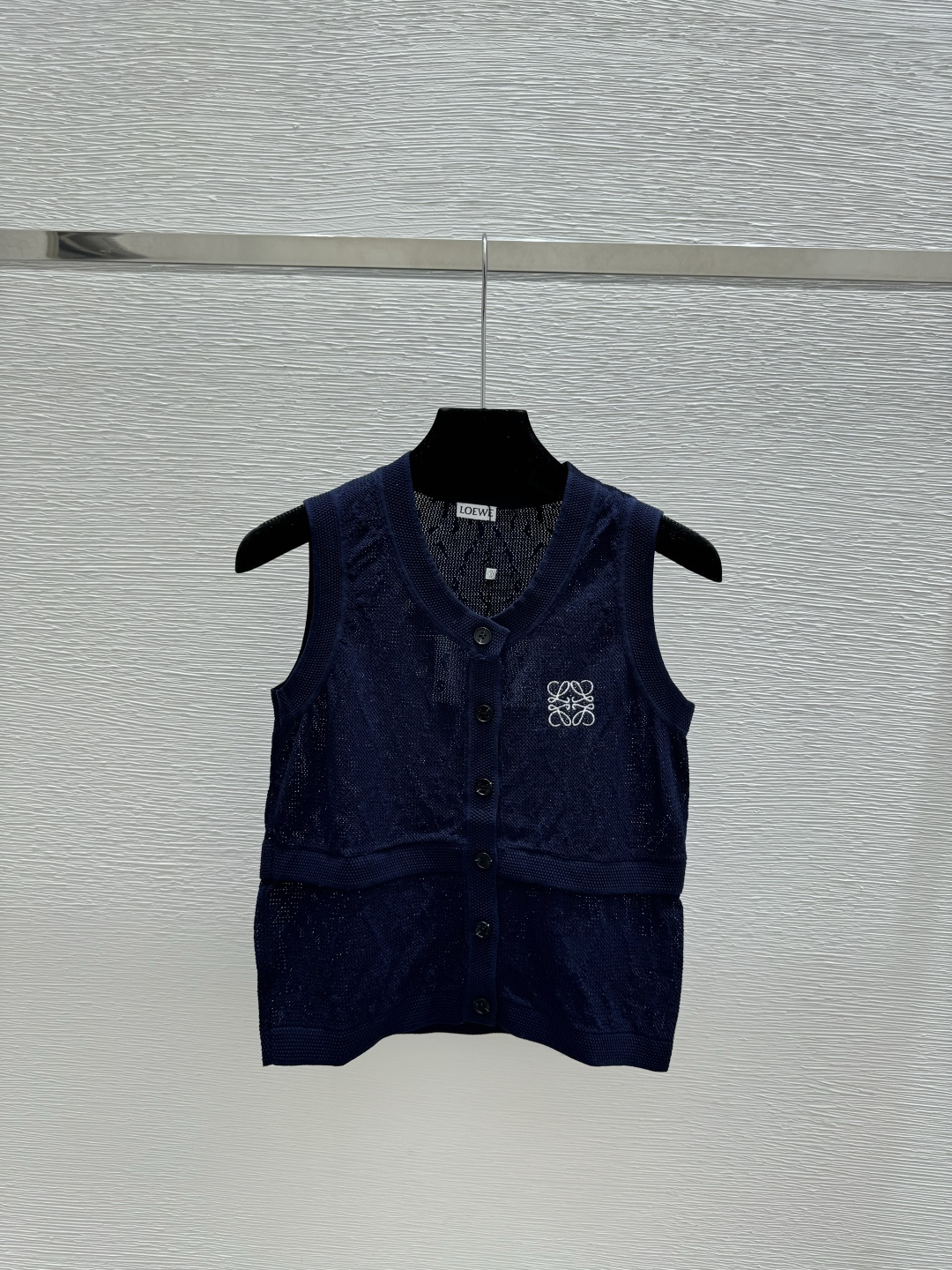 🆕LO家🆕 早春新款 纯色简约圆领针织背心开衫颜色：白色 宝蓝尺码：36.38.40