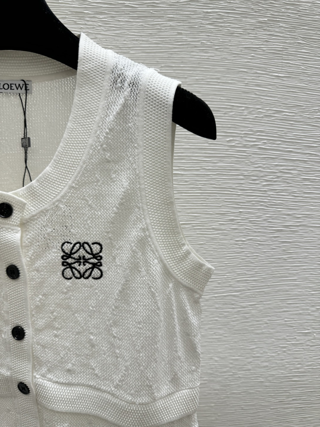 🆕LO家🆕 早春新款 纯色简约圆领针织背心开衫颜色：白色 宝蓝尺码：36.38.40