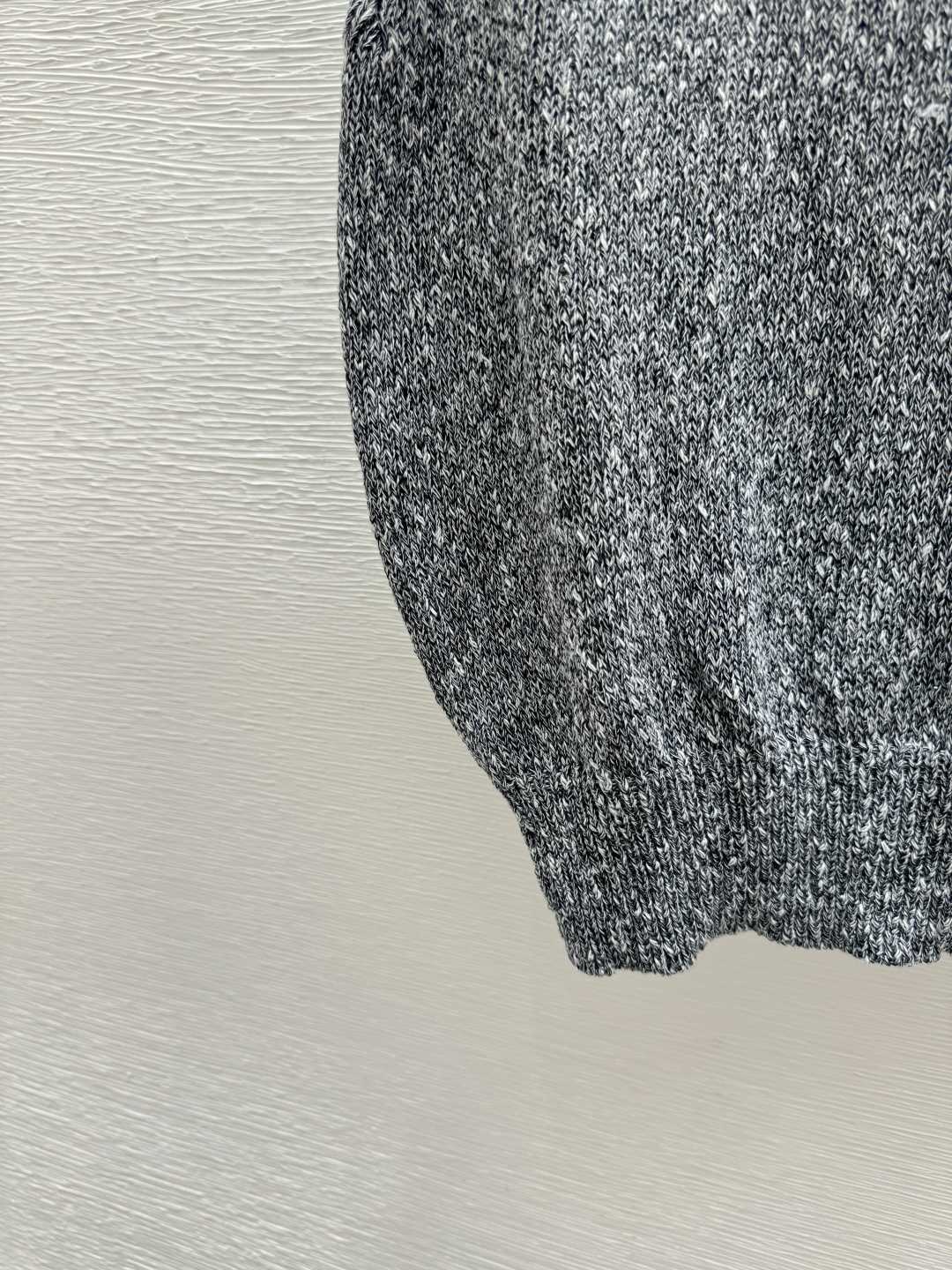 🆕CH家🆕 早春新款 纯色简约圆领针织背心颜色：灰色尺码：36.38.40